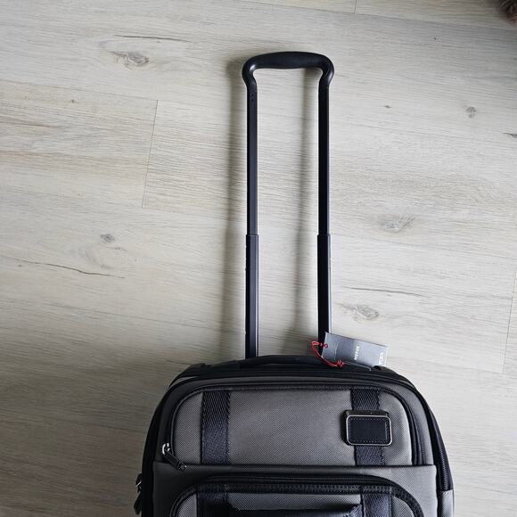 Tumi Merge International Front Lid 4 Wheeled Carry-On New with tags ALLOY - Picture 14 of 14